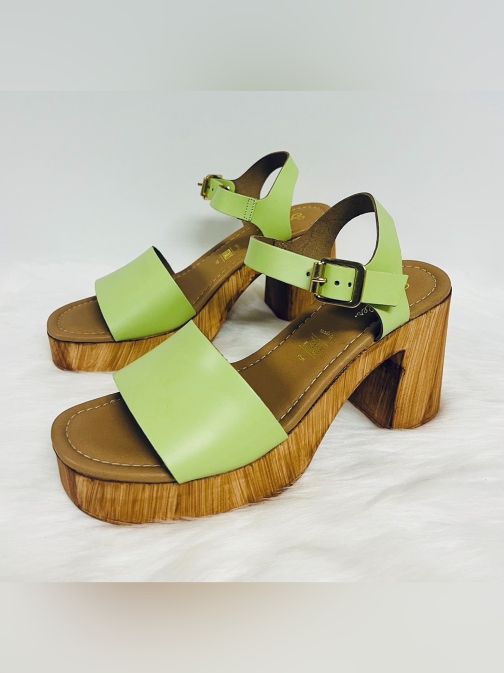 Seychelles Manila Platform Heel Sandal In Light Green Size 7.5 NWOB